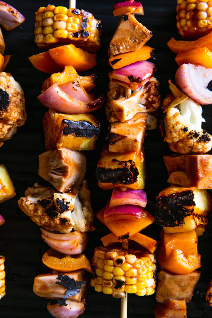 close up of the grilled kabobs in the Calphalon grill pan