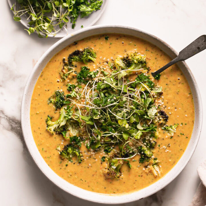 Cheesy Roasted Broccoli Potato Soup