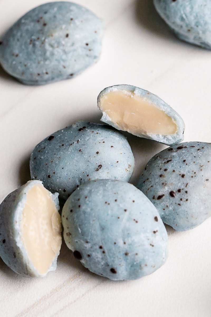 Robin’s Egg White Chocolate Covered Almonds (Vegan & Dye-Free ...