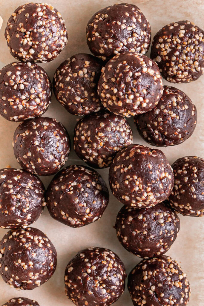 the date quinoa mixture rolled into balls