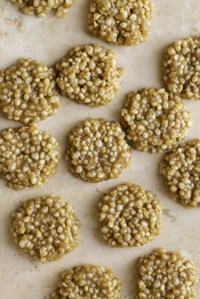 crispy quinoa cookies.